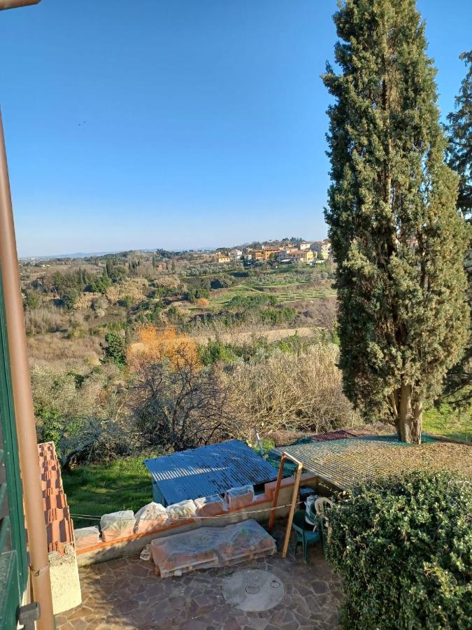 Casa Vacanze L'Acquerello Lari Eksteriør billede