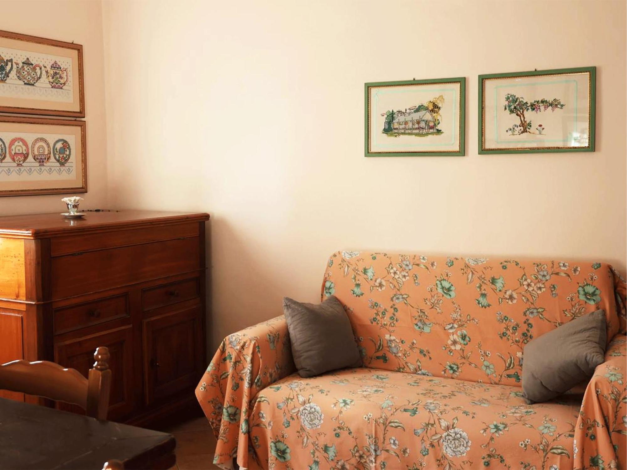 Casa Vacanze L'Acquerello Lari Eksteriør billede